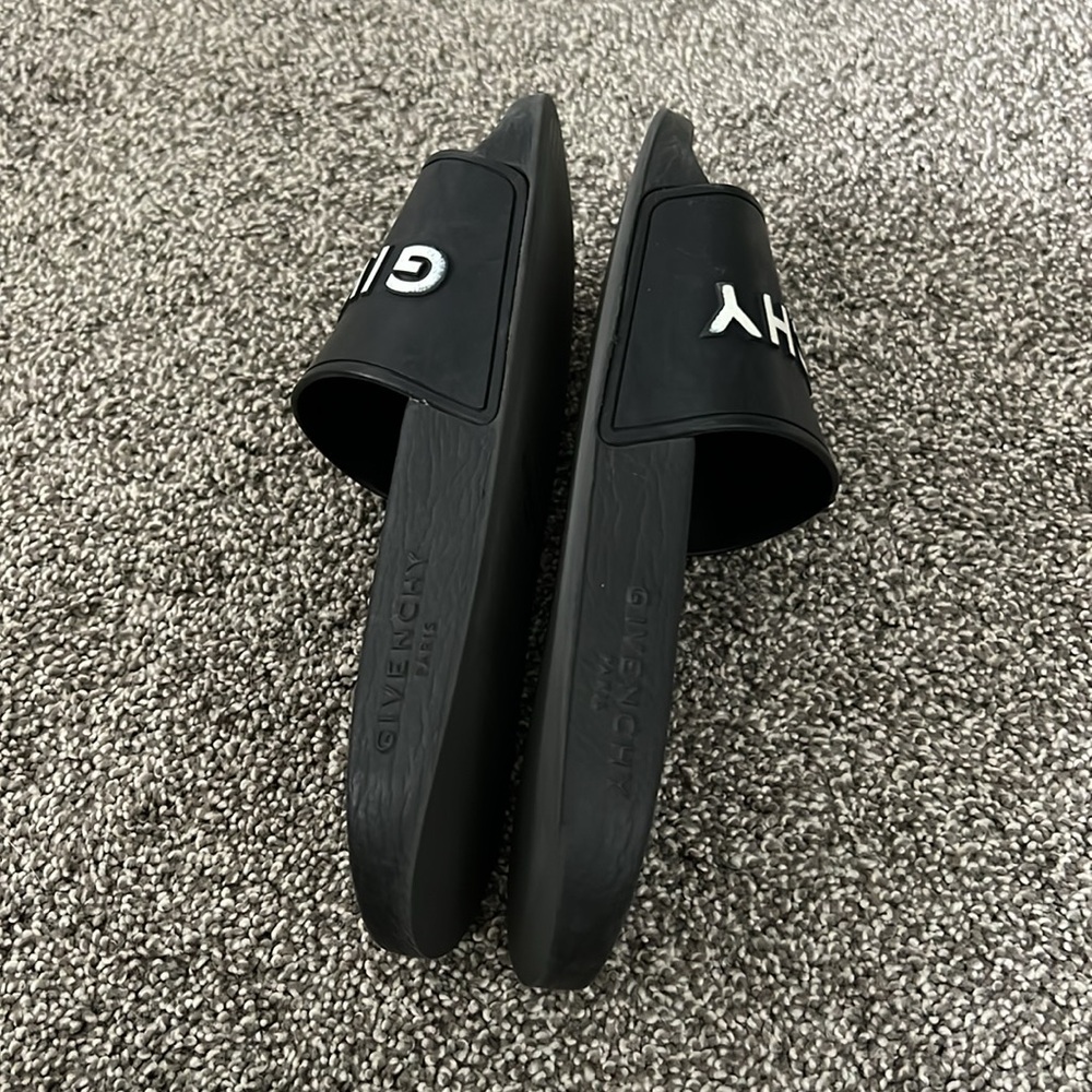 Givenchy Black Slides - Picture 5 of 9